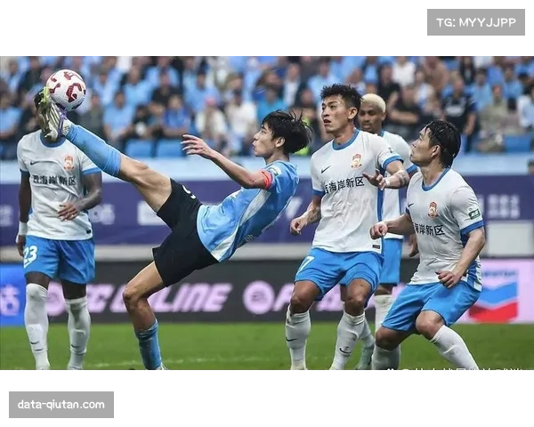 中超重启大连英博力保卫主场迎战强敌武汉三镇激烈对决